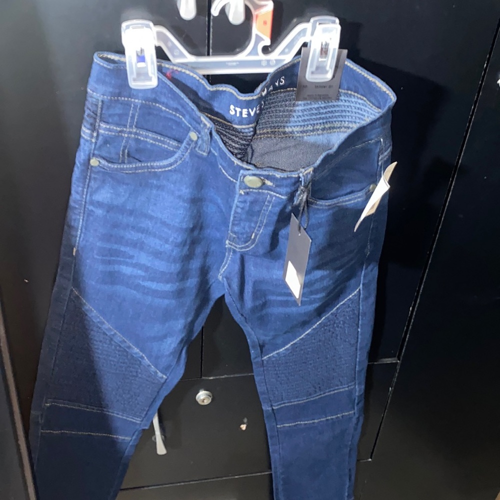 Jeans boys blue zise 8 new never wears